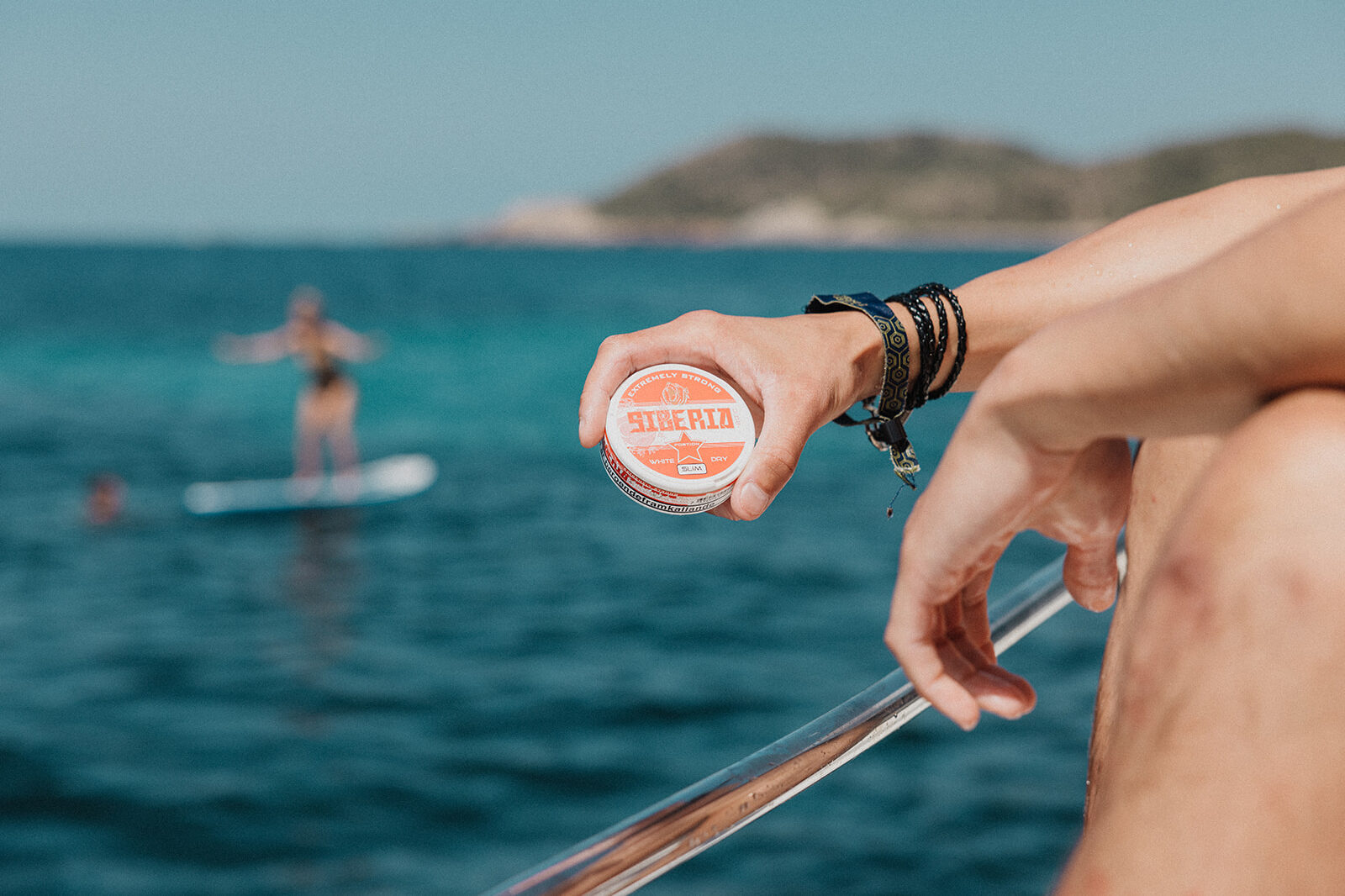 Snus Konsumenten finden an diversen Standorten in der Schweiz Snus-Automaten, welche längere Öffnungszeiten haben.